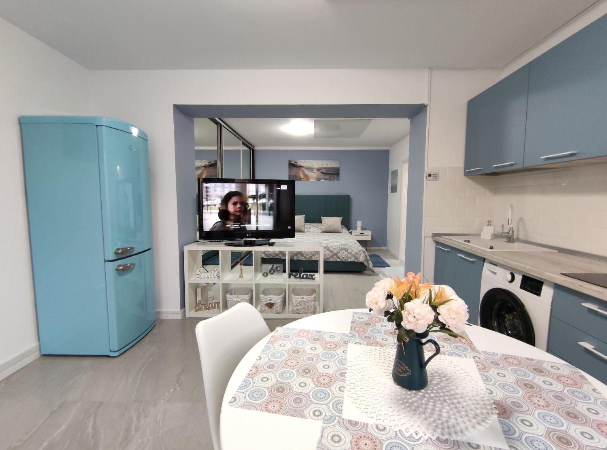 Studio'24 - Tomis Mall - Ultracentral *