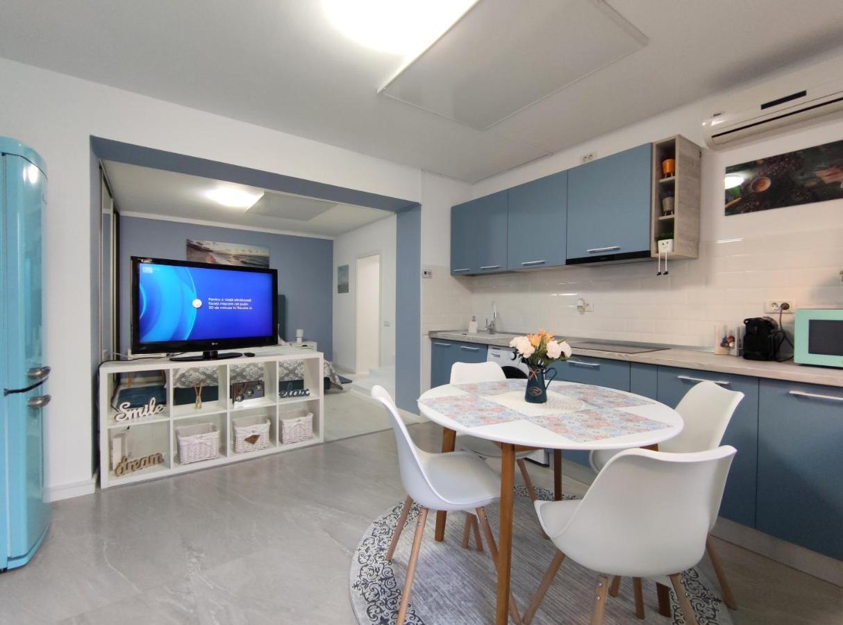 Studio'24 - Tomis Mall - Ultracentral