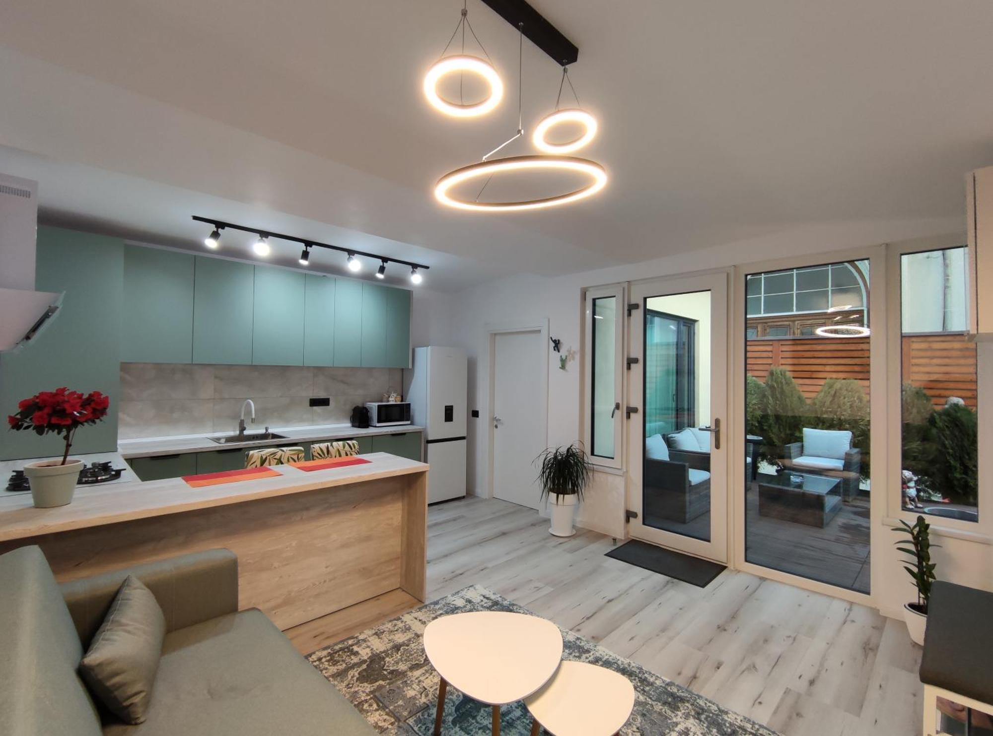 Studio'24 - Tomis Mall - Ultracentral Appartement *